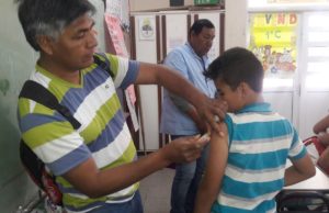 Niños y niñas del oeste protegidos con la vacuna HPV