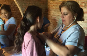Familias de Palo Santo recibieron una completa evaluación de salud