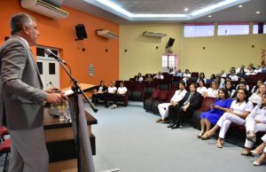 El ministro Décima presidio acto aniversario del Hospital Odontológico