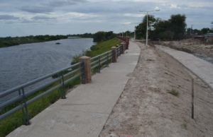 Un nuevo paseo costanero florece en el transformado sector sur de la ciudad