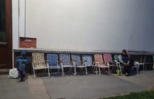 Denuncian venta de espacios y amenazas a jubilados en filas de entidades bancarias