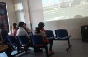 Pacientes de salud mental disfrutan del Cine Móvil