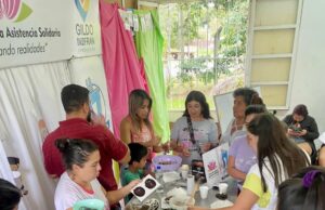 La Fundación para la Asistencia Solidaria enseñó a elaborar huevos y roscas de pascuas