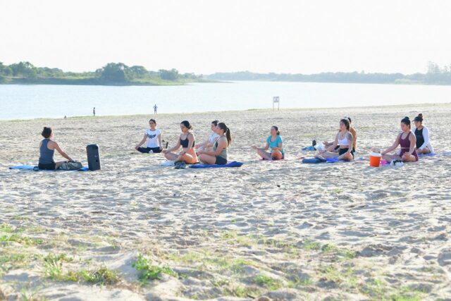 atardecer en la laguna_yoga (2)