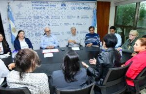 Línea crediticia del CFI: Economía mantuvo reunión informativa con mujeres empresarias